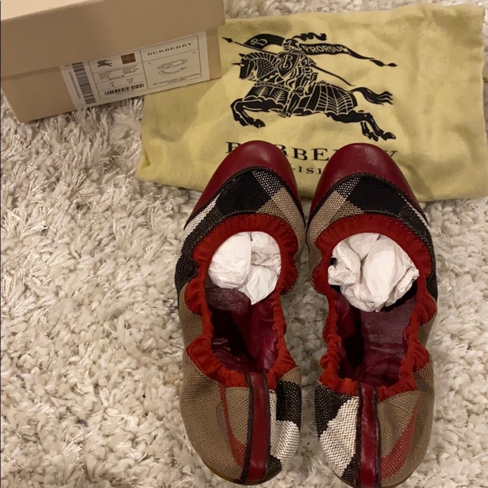 Authentic Burberry flats
